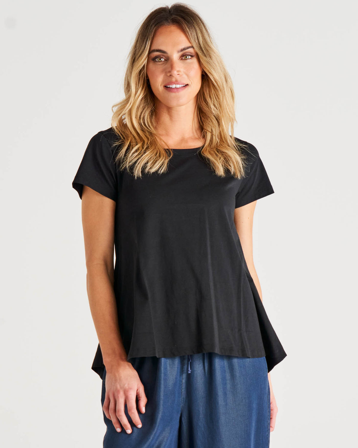 TEGAN Swing Tee