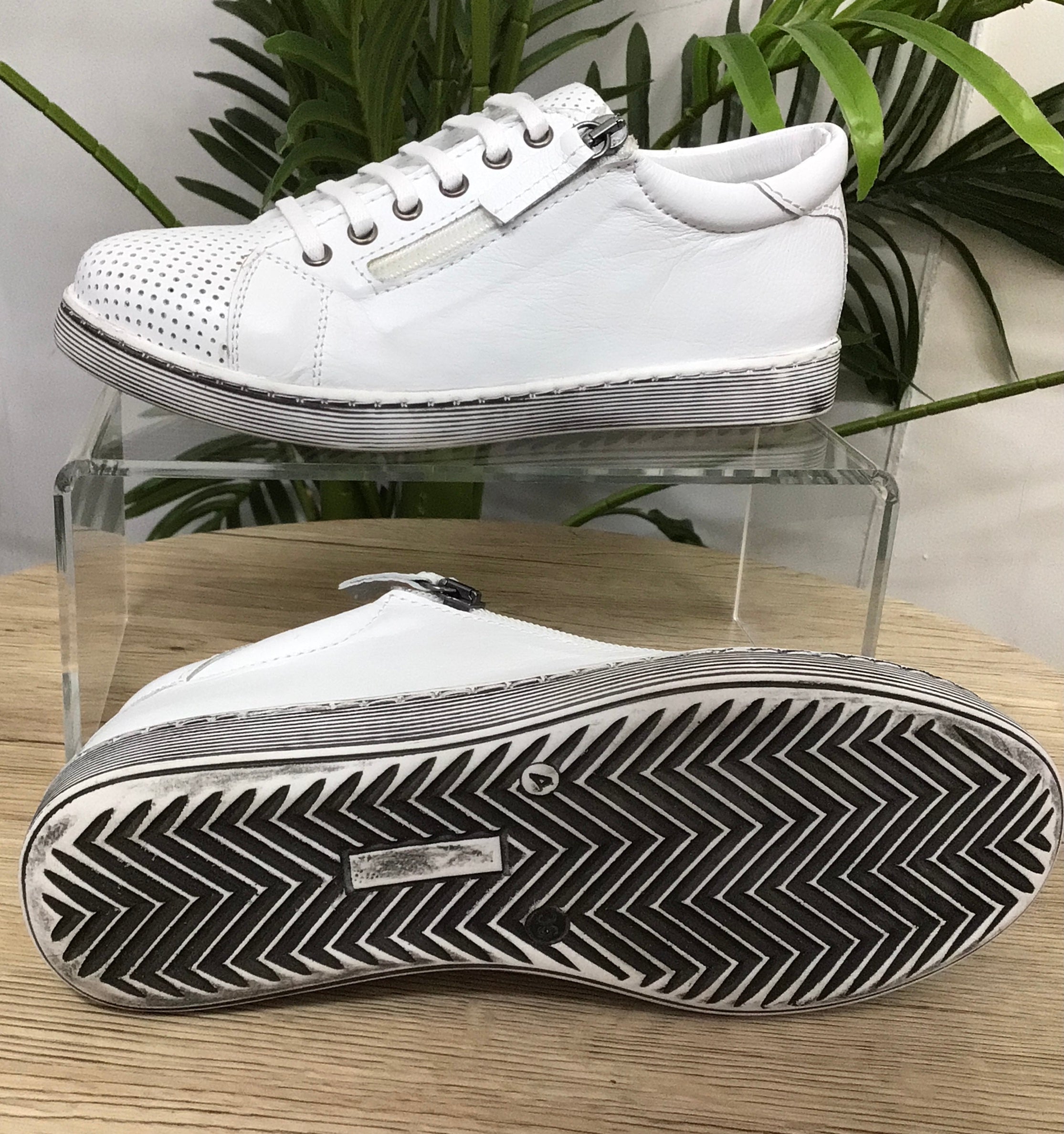 TOMMIE Sneaker