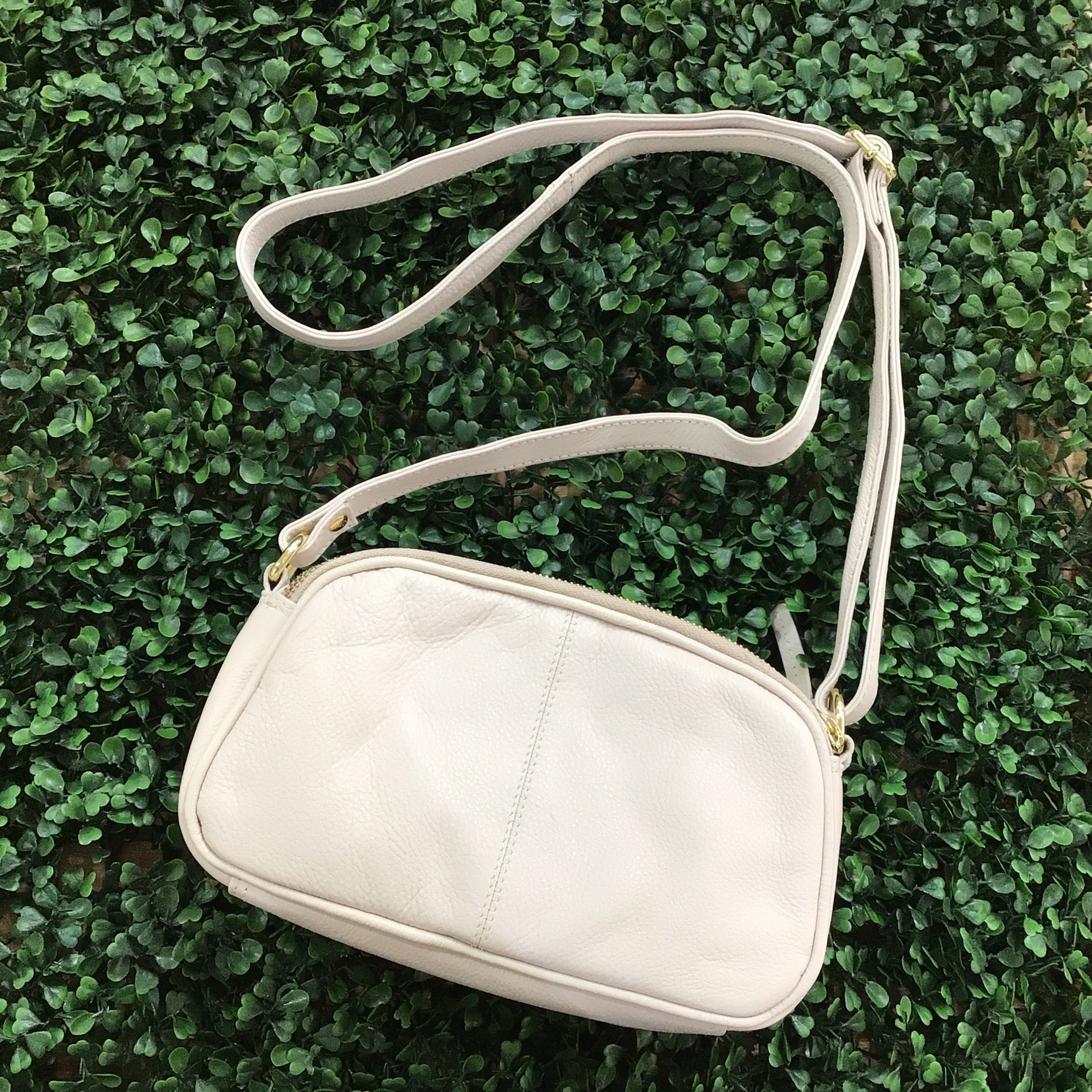 OVAL Tapioca Handbag