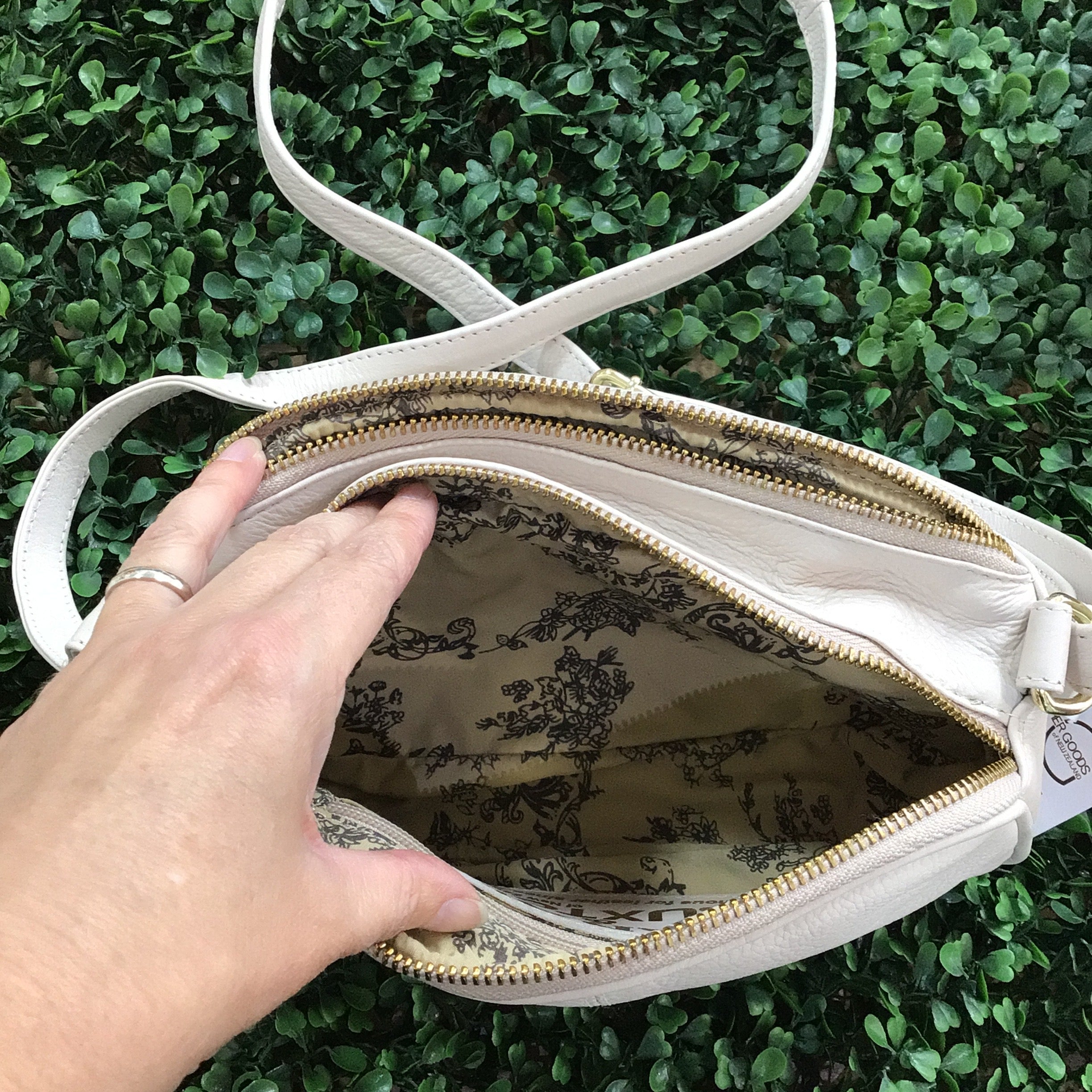 OVAL Tapioca Handbag