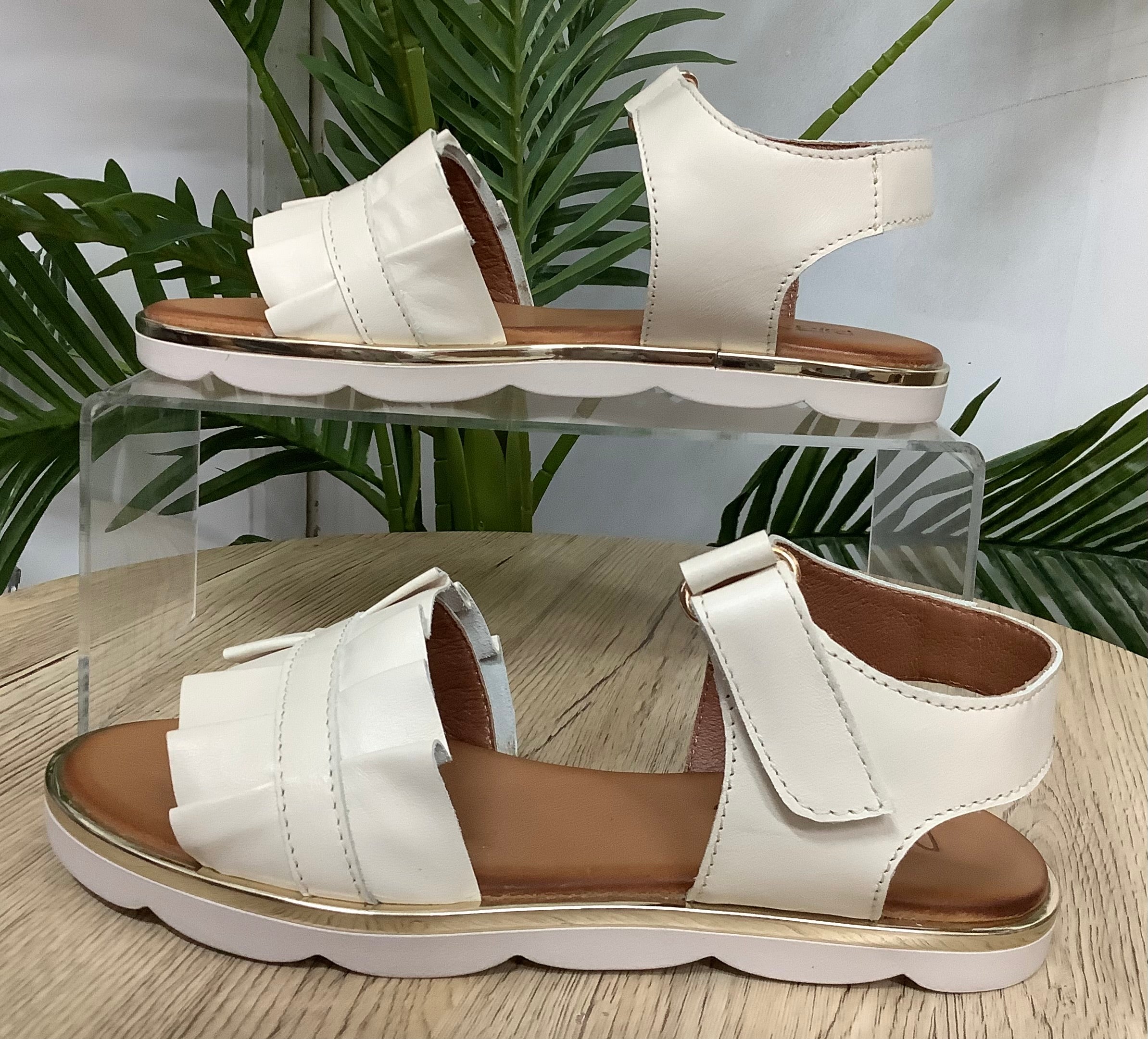 TOVIL Sandal