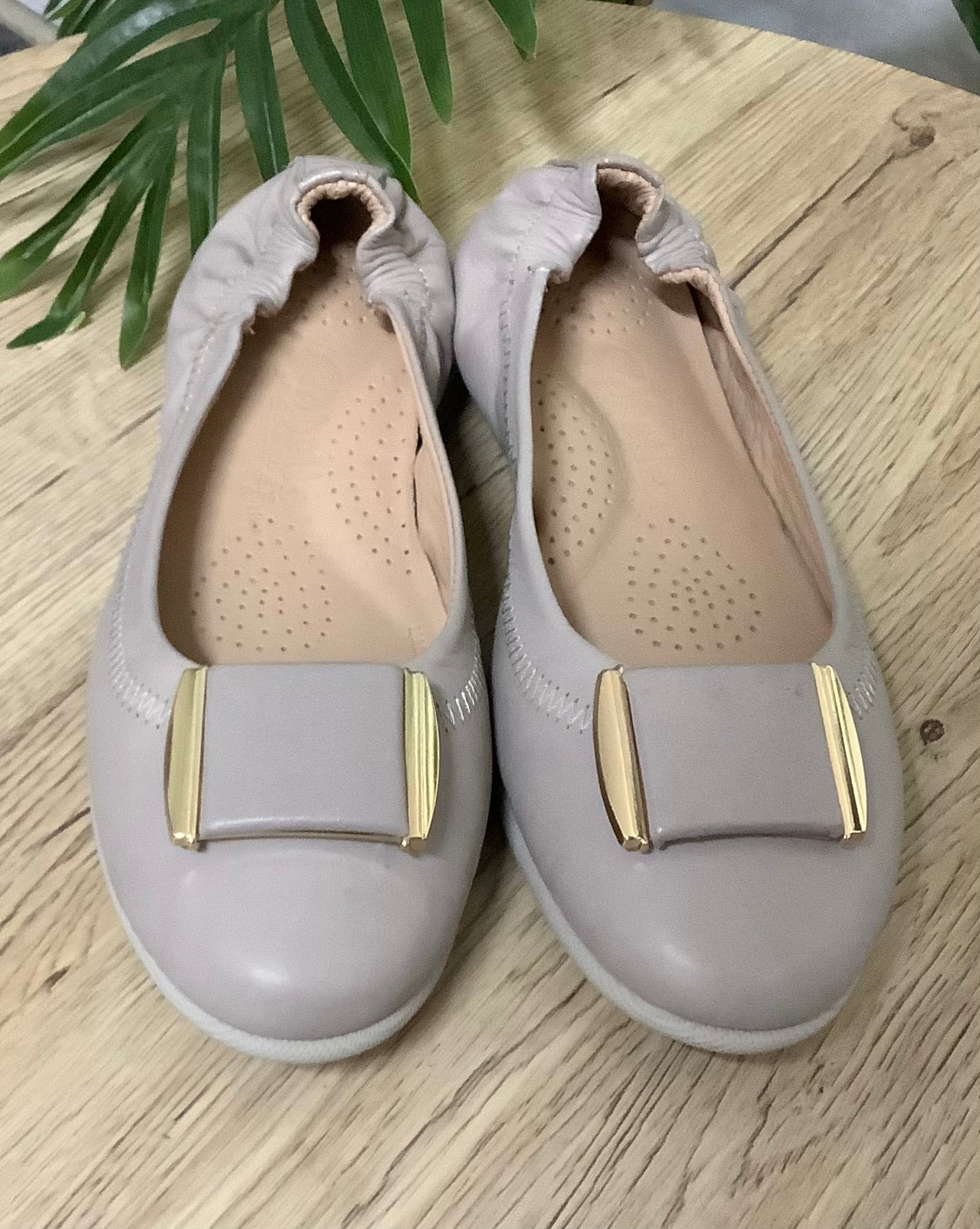 ELLEN Ballet Shoe