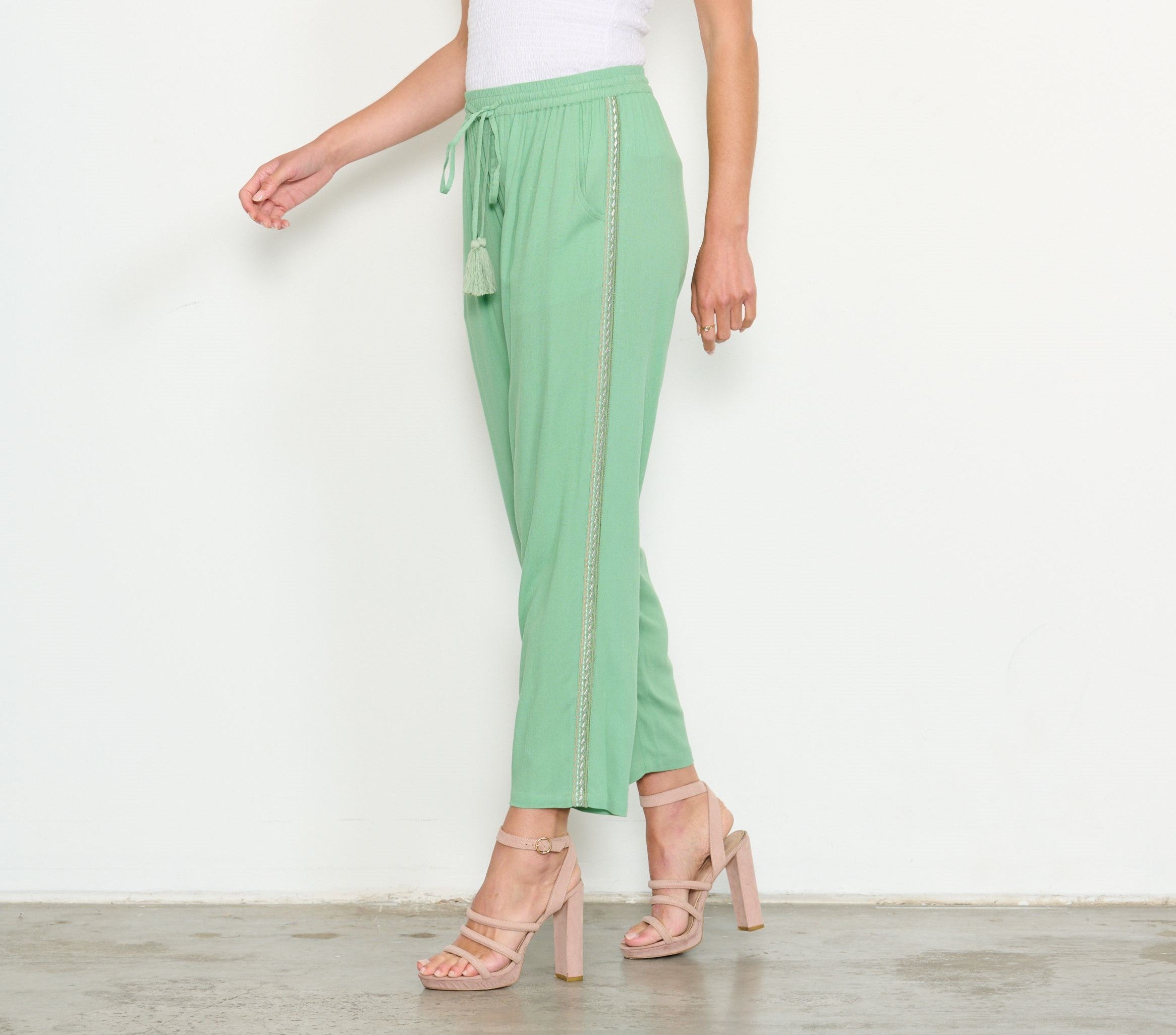 EMBROIDERED Trim Pant